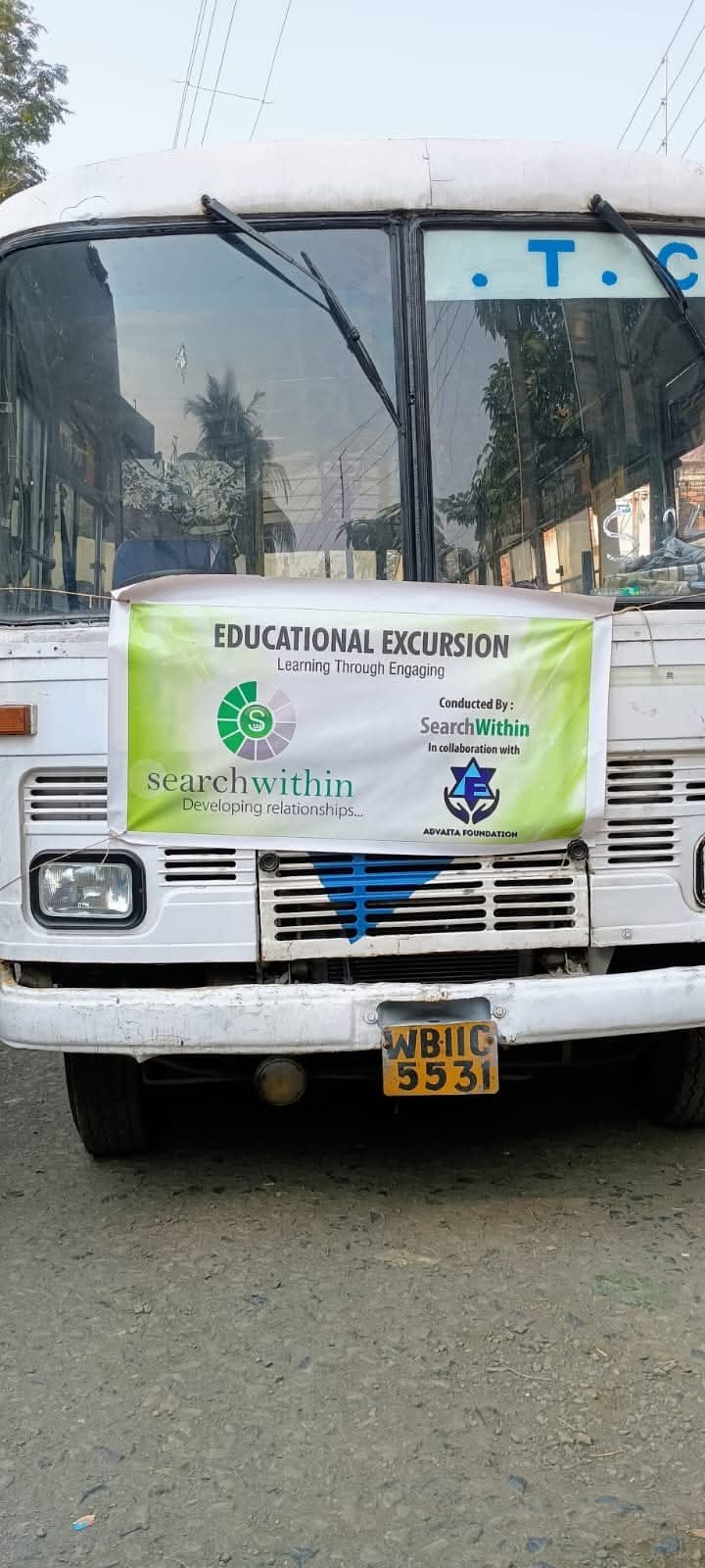 Bus at BITM Kolkata during an educational excursion held by Search Within and Advaita Foundation